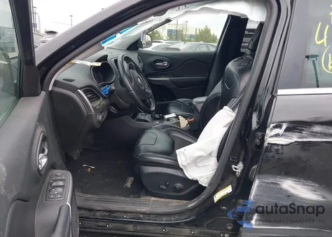 2019 Jeep Cherokee Latitude Plus Fwd z USA, uszkodzony, nr VIN 1C4PJLLB7KD129696